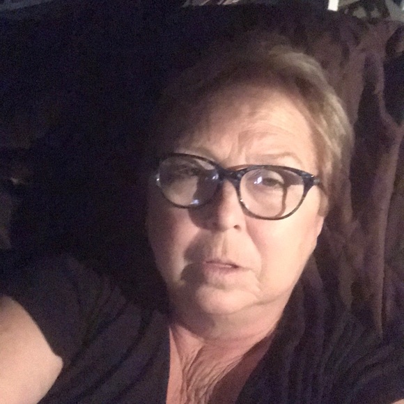 Meet your Posher, Cindy - Picture 1 of 1